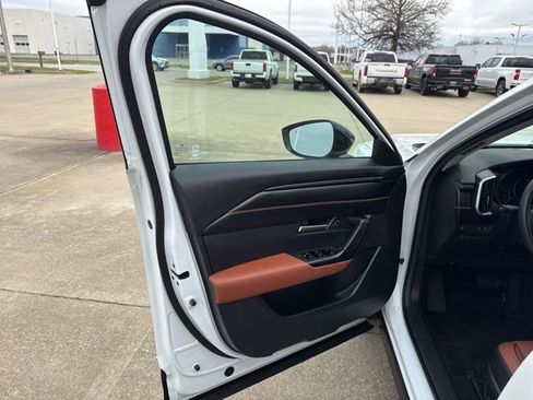 Used 2024 MAZDA CX-50 AWD 2.5 Turbo w/ Weather Package image 7