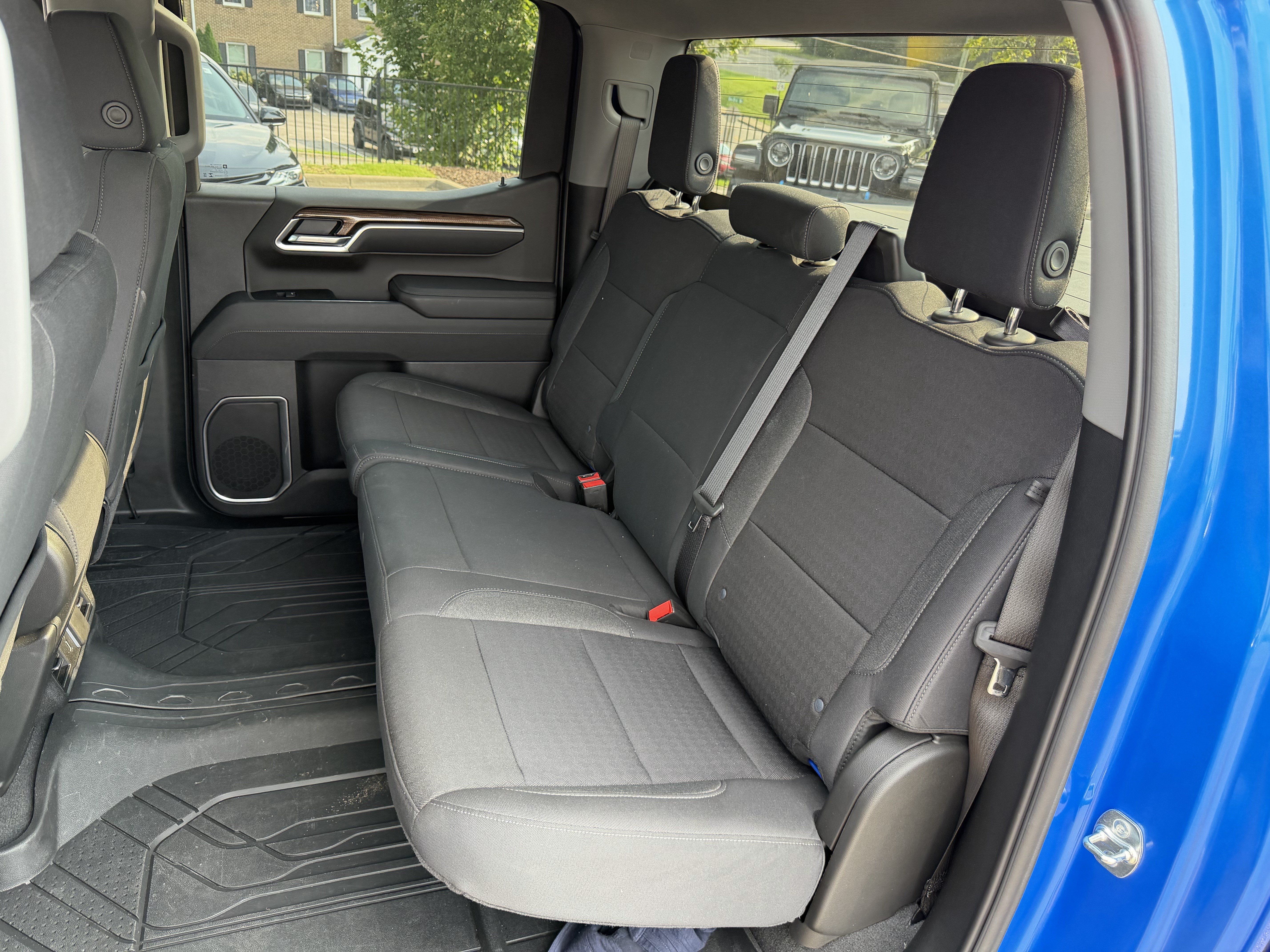 Used 2026 Chevrolet Silverado 1500 LT w/ LPO, Liner Protection Package AWD/4WD image 33
