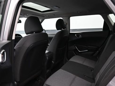 Used 2023 Kia Soul EX FWD image 16