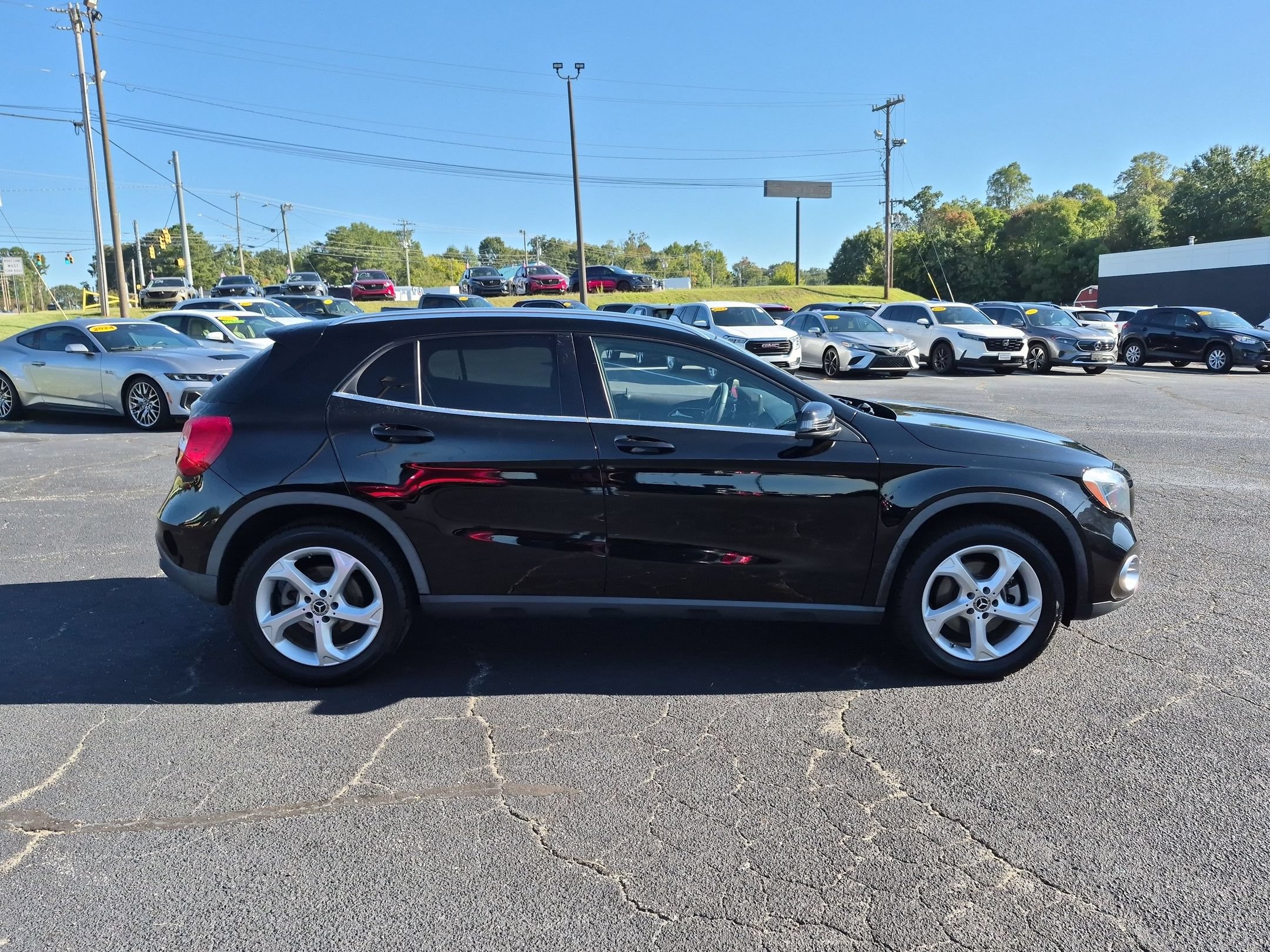 Used 2019 Mercedes-Benz GLA 250 4MATIC image 6