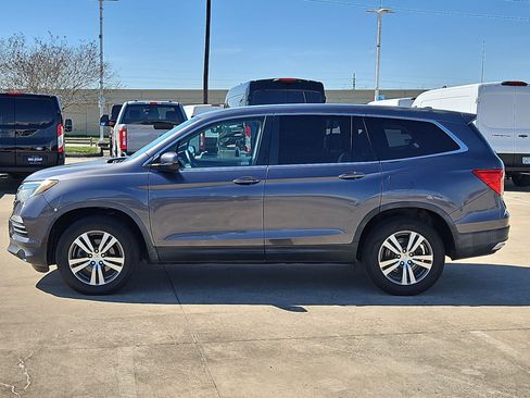 Used 2018 Honda Pilot EX image 7