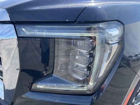 Used 2023 GMC Yukon SLT image 9