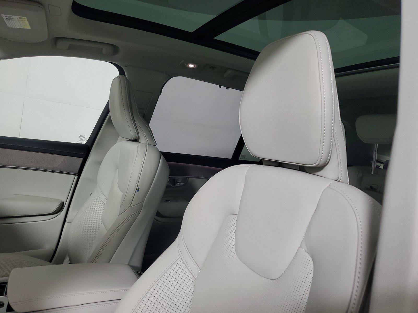 Certified 2026 Volvo XC90 B6 Ultra AWD/4WD image 24