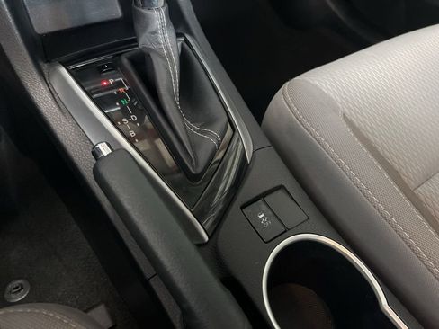 Used 2017 Toyota Corolla LE w/ Carpet Mat Package (TMS) image 18