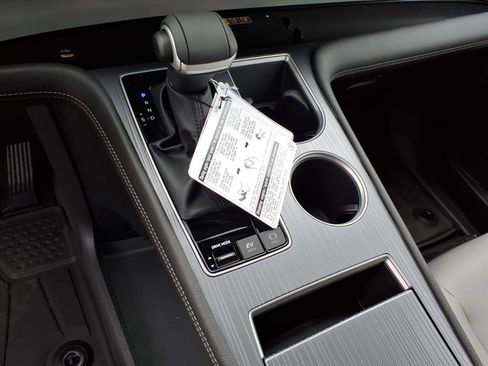 New 2026 Toyota Sienna XLE AWD/4WD image 16