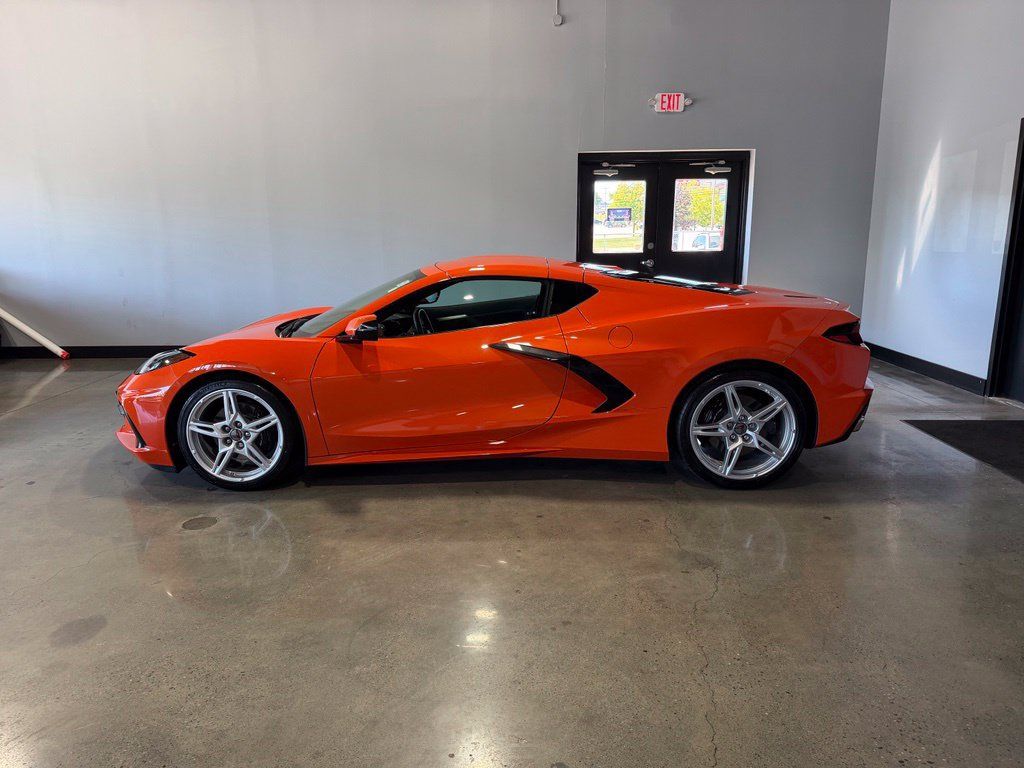 Used 2021 Chevrolet Corvette Stingray Preferred Cpe w/ Battery Protection Package RWD image 7