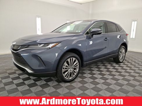 Certified 2024 Toyota Venza Limited AWD/4WD image 1