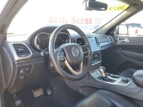 Used 2019 Jeep Grand Cherokee Limited image 13