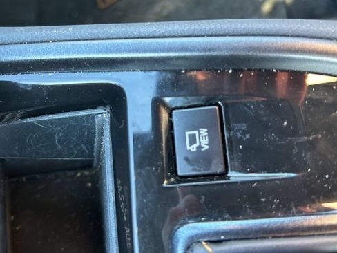 Used 2025 Subaru Outback Wilderness AWD/4WD image 12