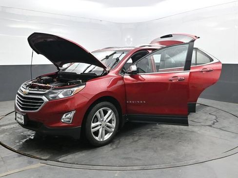 Used 2018 Chevrolet Equinox Premier AWD/4WD image 34