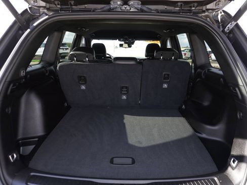 Used 2023 Jeep Grand Cherokee Altitude image 28