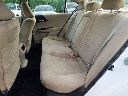 Used 2016 Honda Accord EX image 28