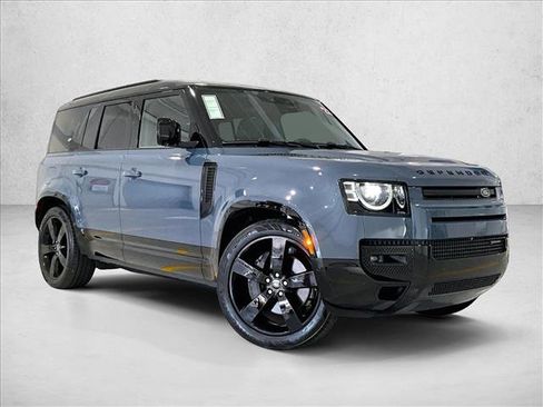 Used 2023 Land Rover Defender 110 X-Dynamic SE AWD/4WD image 12