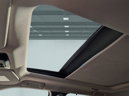 New 2025 Mitsubishi Outlander SEL image 13