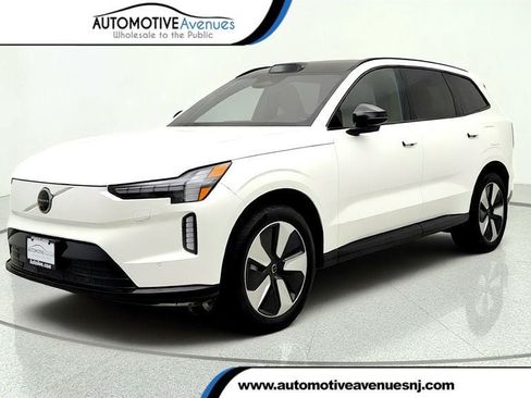 Used 2025 Volvo EX90 Plus AWD/4WD image 1