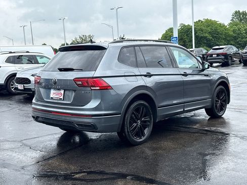 Used 2022 Volkswagen Tiguan SE R-Line AWD/4WD image 11
