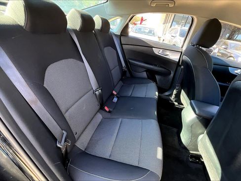 Certified 2024 Kia Forte LXS image 17