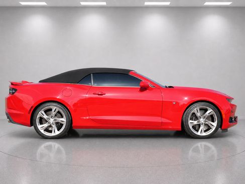 Used 2023 Chevrolet Camaro SS RWD image 2