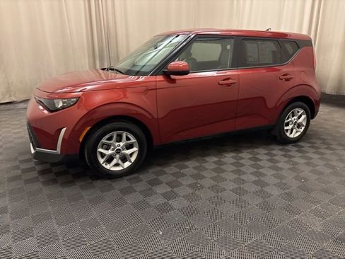 Certified 2023 Kia Soul LX w/ LX Technology Package image 8