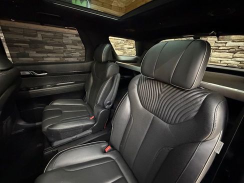 Used 2023 Hyundai Palisade Calligraphy w/ Cargo Package image 30