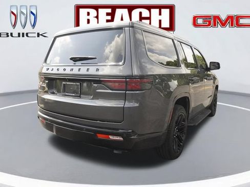 Used 2025 Jeep Wagoneer Series II w/ Convenience Group I RWD image 15