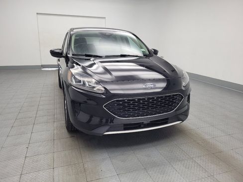 Used 2020 Ford Escape SE FWD image 14