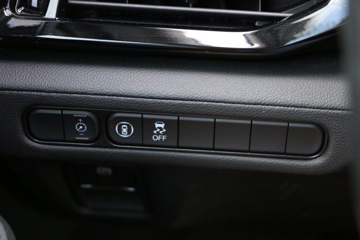 Used 2025 Acura MDX SH-AWD image 22