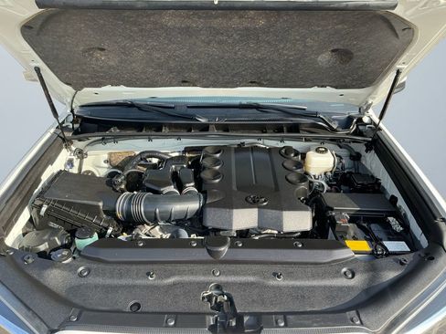 Used 2023 Toyota 4Runner SR5 image 18