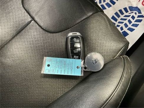 Used 2019 Hyundai Santa Fe Limited image 28