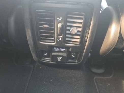 Used 2020 Jeep Grand Cherokee High Altitude image 16