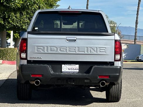 Used 2025 Honda Ridgeline RTL image 4