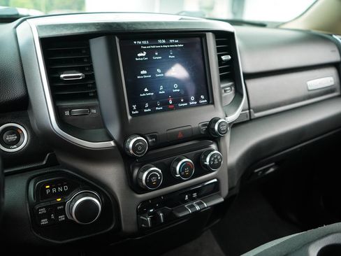Used 2020 RAM 1500 Big Horn AWD/4WD image 8
