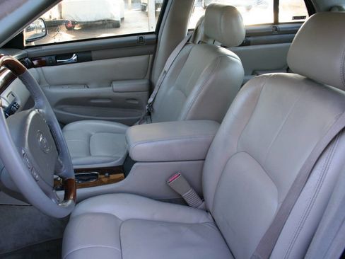 Used 2002 Cadillac Seville SLS w/ Premium Luxury Pkg image 14