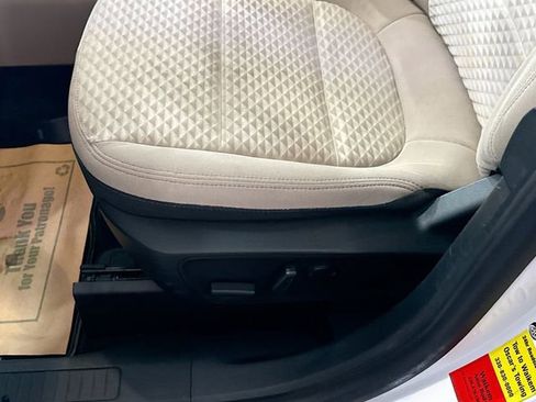 Used 2020 Ford Escape SE AWD/4WD image 19