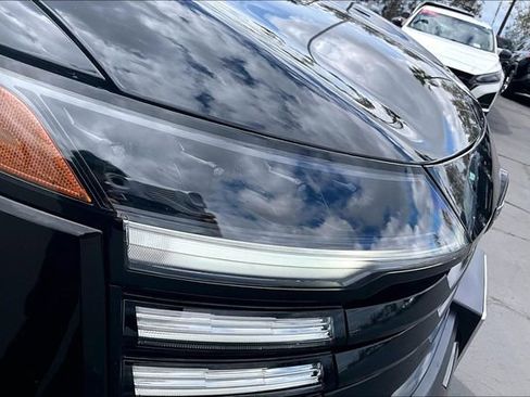 Certified 2025 Nissan Kicks SR FWD image 29
