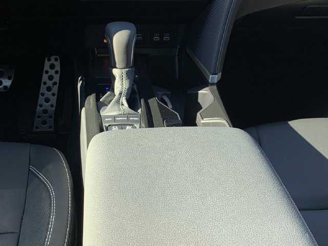 Used 2026 Toyota Camry SE FWD image 27
