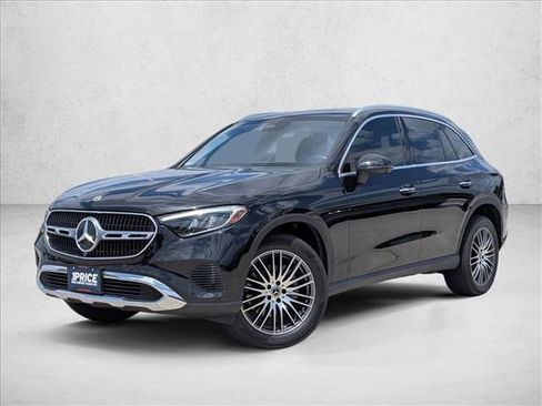 Used 2024 Mercedes-Benz GLC 300 4MATIC image 1