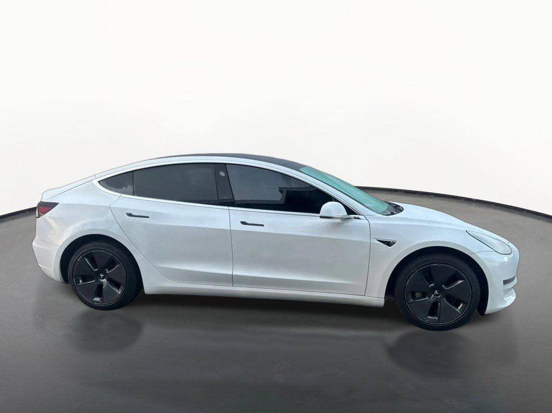 Used 2020 Tesla Model 3 Standard Range Plus RWD image 2