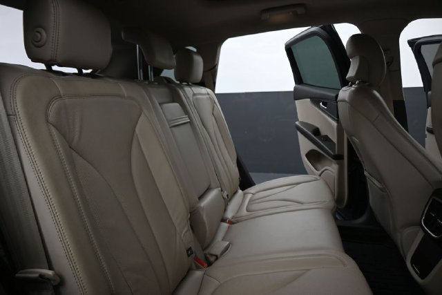Used 2016 Lincoln MKX Reserve w/ Technology Package AWD/4WD image 25