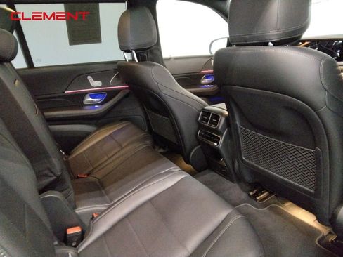 Used 2022 Mercedes-Benz GLS 450 4MATIC image 38