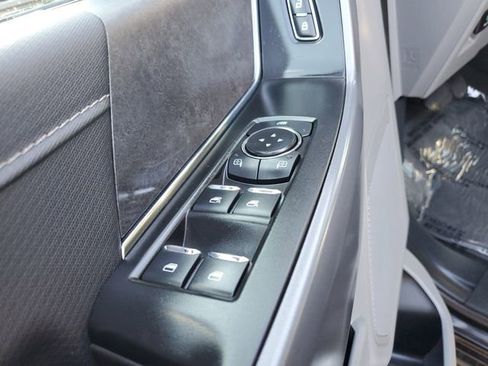 Used 2025 Ford F150 XLT w/ Equipment Group 301A Standard AWD/4WD image 18
