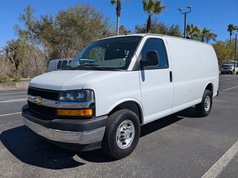Used 2024 Chevrolet Express 2500 w/ Driver Convenience Package image 8