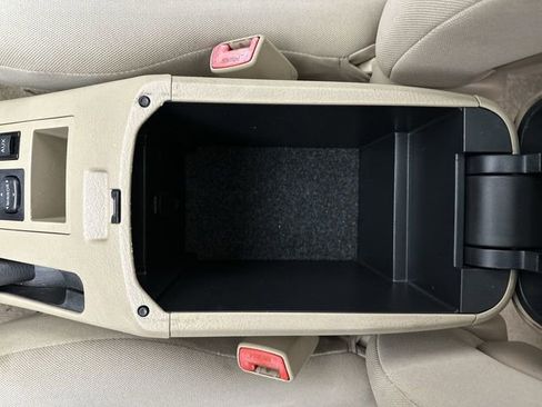 Used 2011 Toyota RAV4 2WD image 20