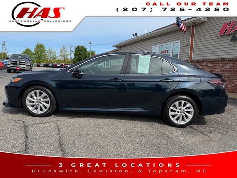 Used 2021 Toyota Camry LE w/ Carpet Mat Package (TMS) AWD/4WD image 3