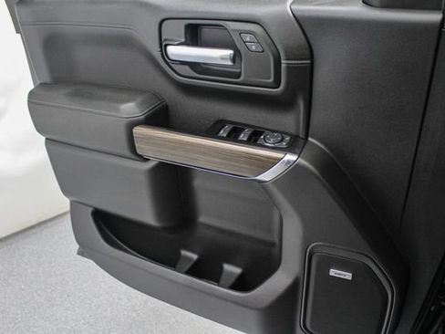 Used 2019 Chevrolet Silverado 1500 RST w/ All-Star Edition RWD image 17