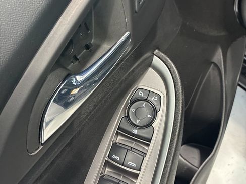 Used 2023 Chevrolet Malibu LT FWD image 15