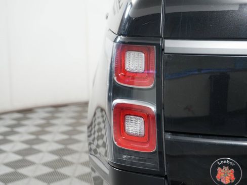 Used 2020 Land Rover Range Rover image 12