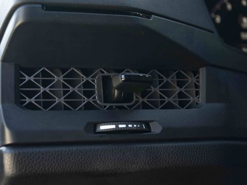 Used 2025 Honda Accord LX image 38