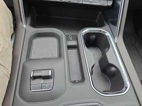 New 2025 GMC Sierra 3500 Denali w/ Denali Reserve Package image 20