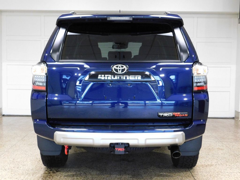 Used 2023 Toyota 4Runner TRD Off-Road Premium w/ Moonroof Package AWD/4WD image 5